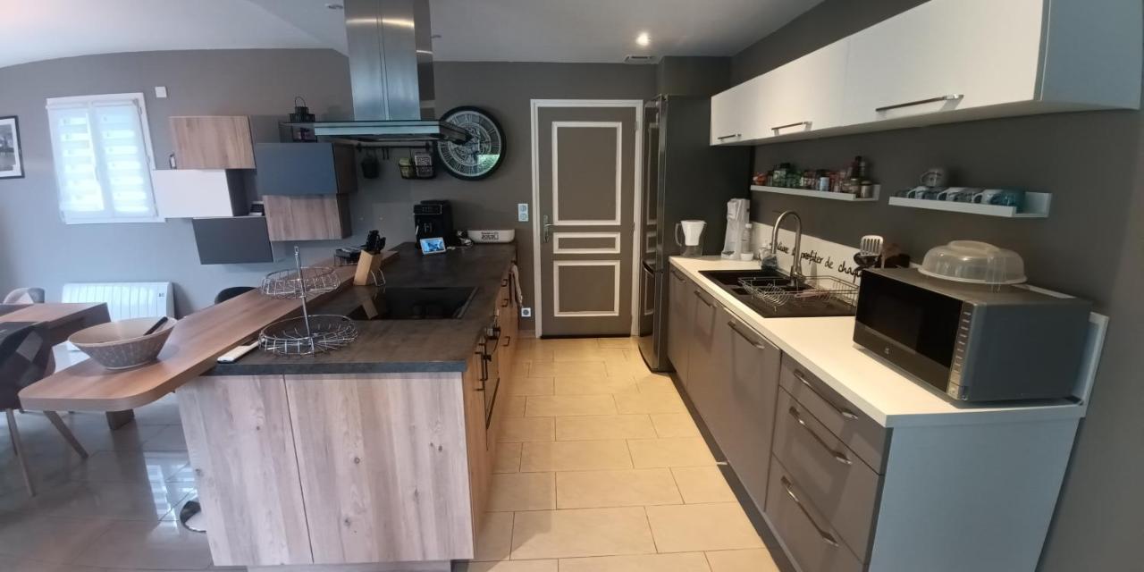 Grande Maison Entiere De 120M2 Epron Екстер'єр фото