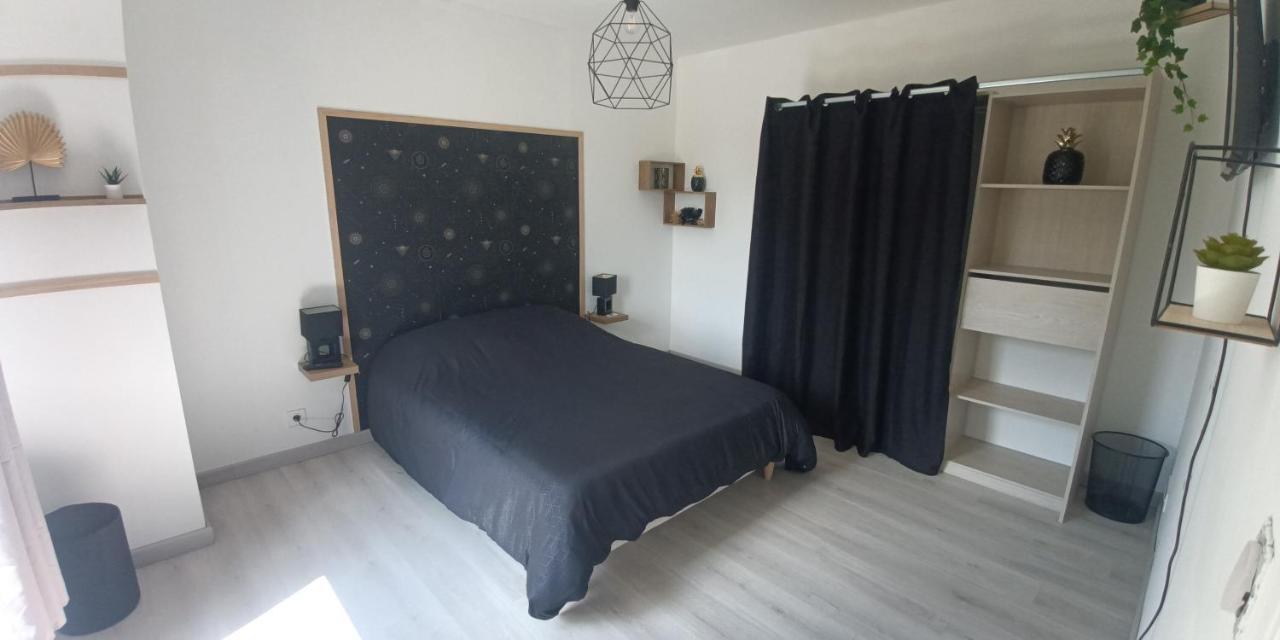Grande Maison Entiere De 120M2 Epron Екстер'єр фото